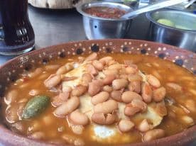 Mixta Ahogada Bañada en Frijoles