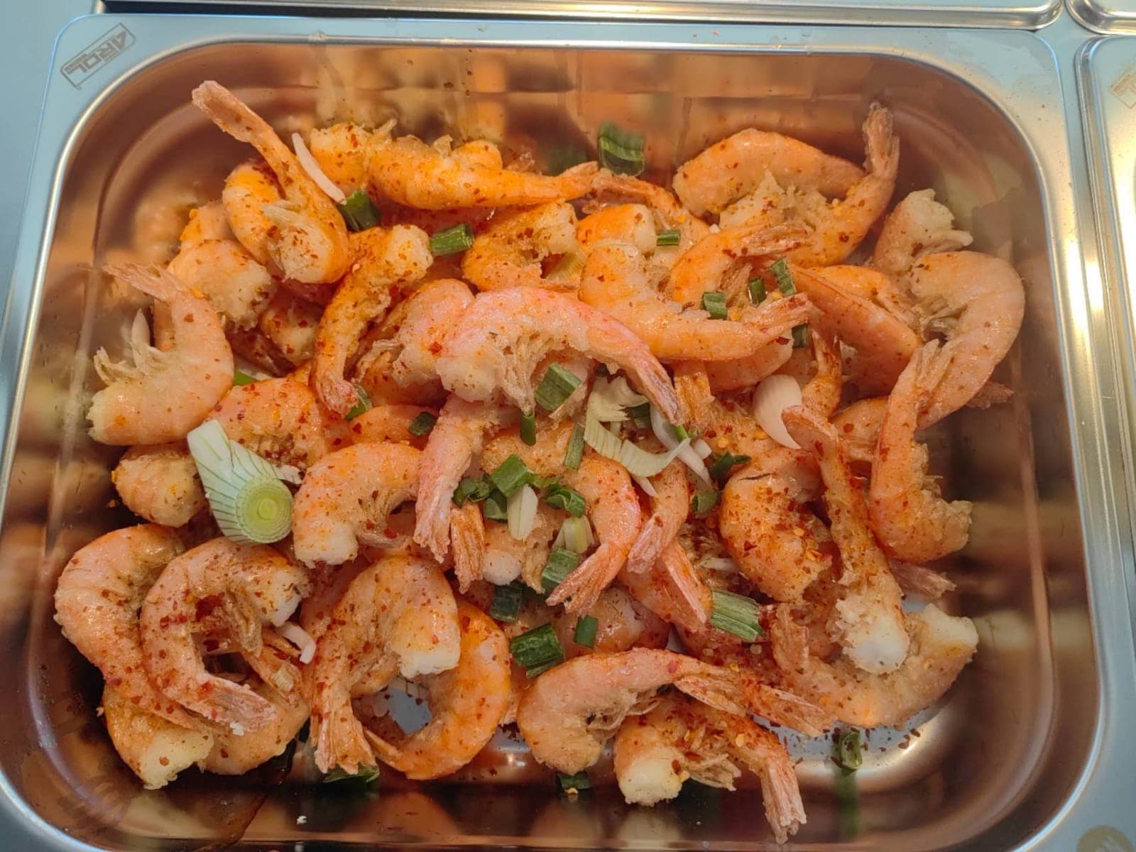 Arroz + 2 Guisos + Camarón