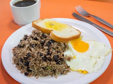 Combo 2-Tico Desayuno + Bebida