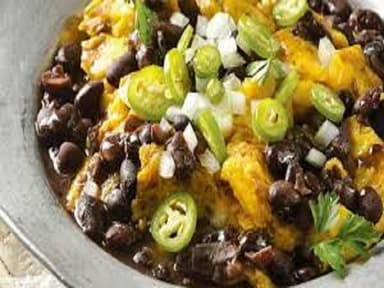 Huevos Revueltos con Frijoles