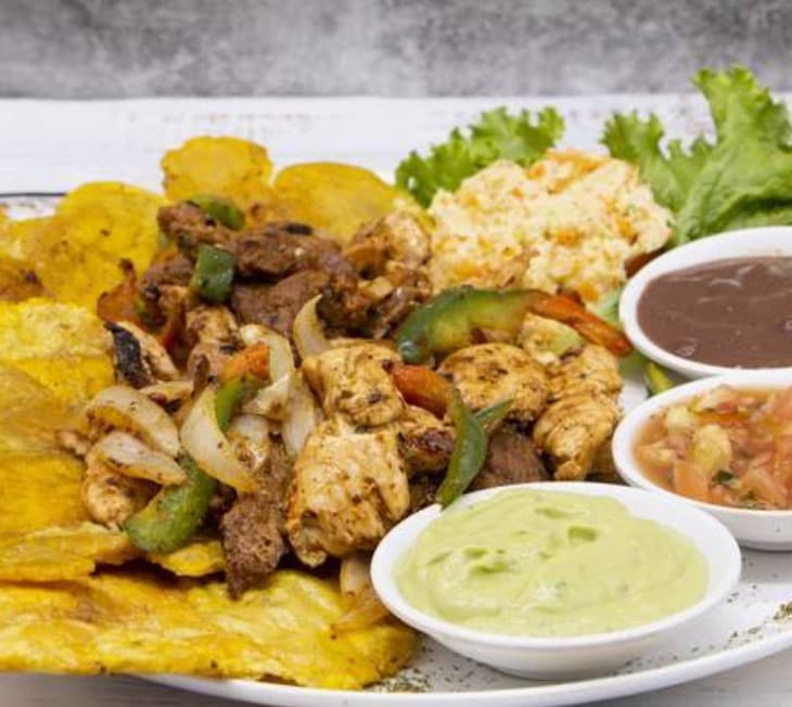 Patacones de Pollo