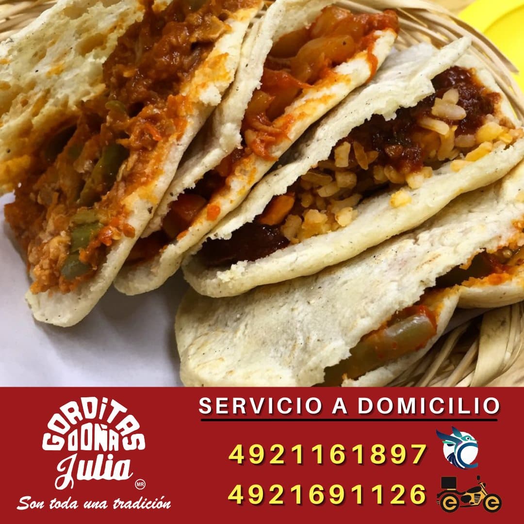 Gordita de rajas con queso