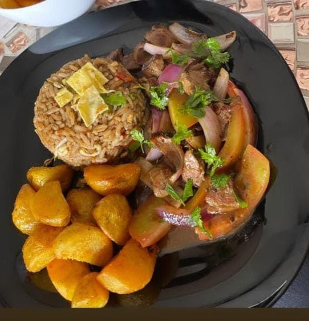 Lomo de Cerdo Saltado