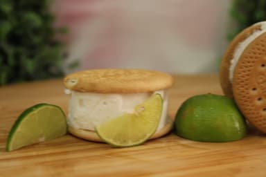 Sandwich de Pay de Limón
