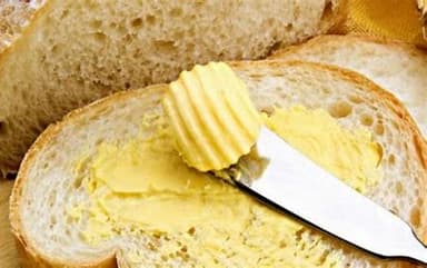 PAN CON MANTEQUILLA