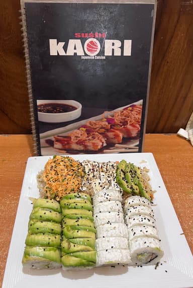 Combo 2 sushis clásicos Empanizado y Avocado