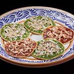 Chalupas tradicionales poblanas (5 pzas)