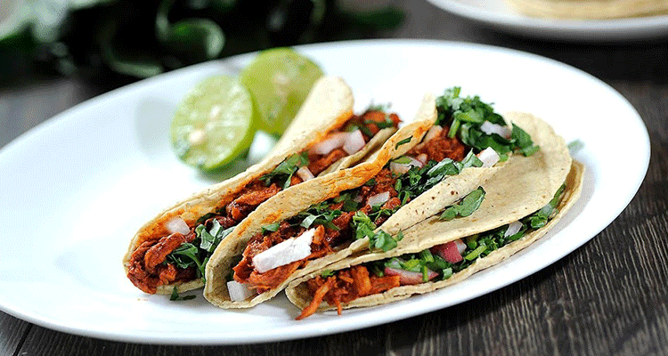 Tacos de Adobada en Harina