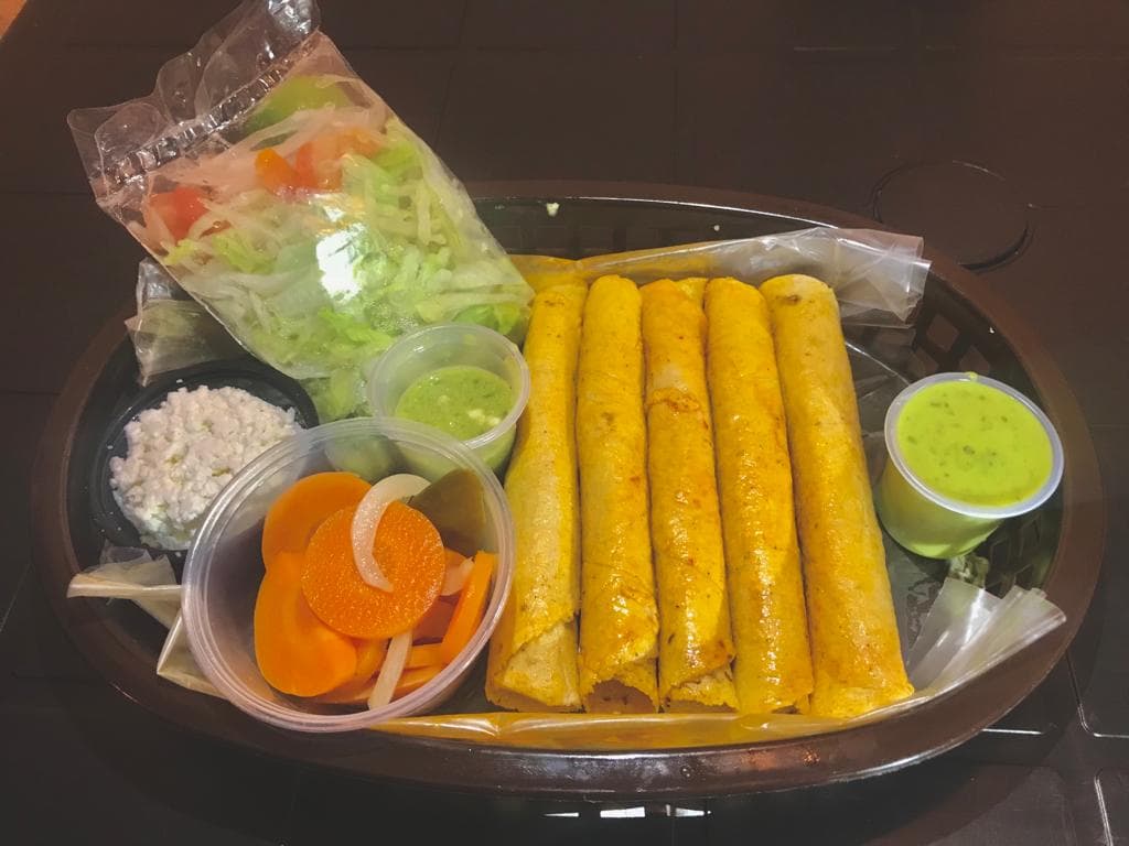 Combo Familiar Taco Roll