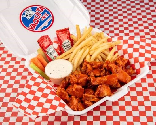 Boneless con Papitas Bañadas