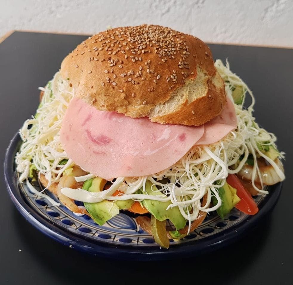 Promo 🤑 Cemita Jumbo de Milanesa de Puerco