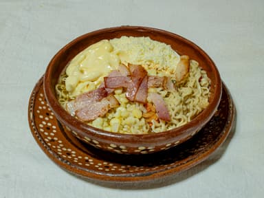 Maruchan especial con tocino