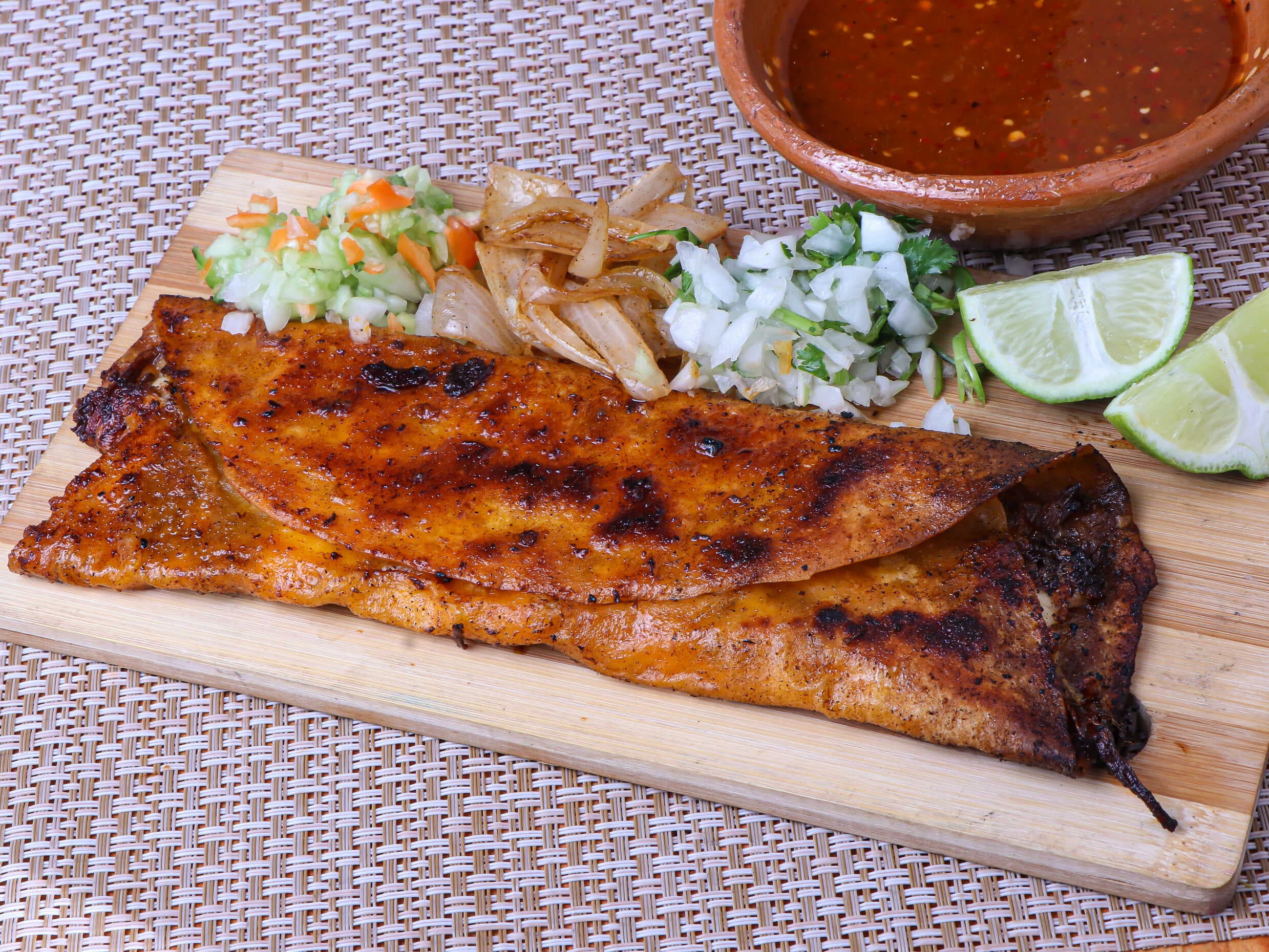 Burro de Barbacoa con Queso