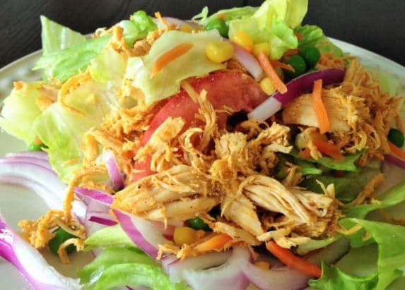 Combo Ensalada Asado y Agua del día