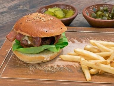 Hamburguesa Tocino + Papas