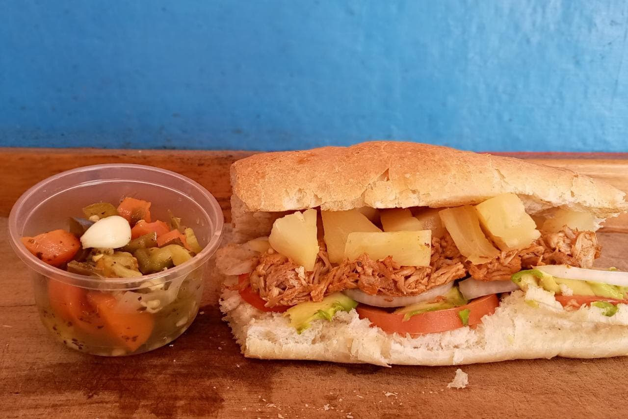 Torta de Pierna con Piña