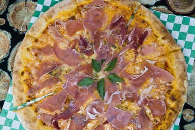 Pizza de Jamón Serrano