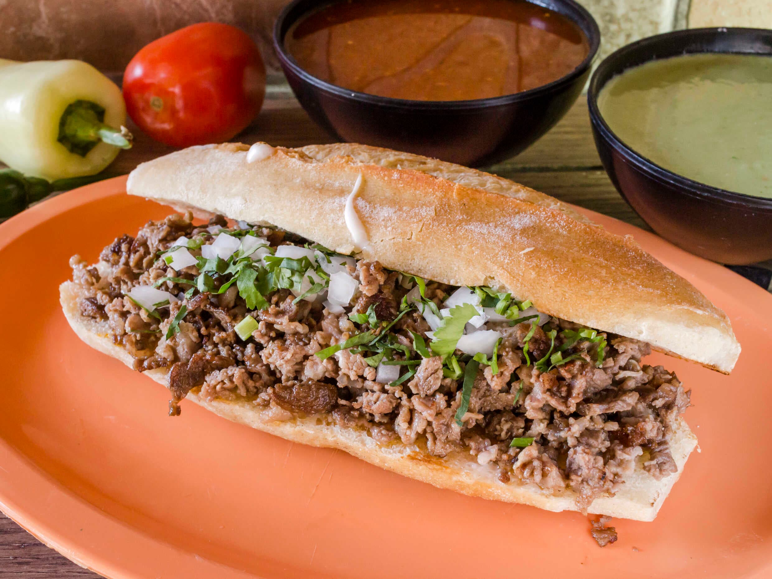 Lonche de Bistec
