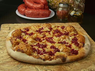 Pizza de Chorizo y Piña