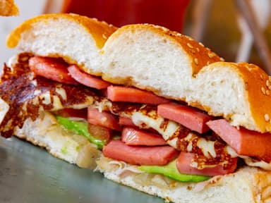 Salchicha con queso