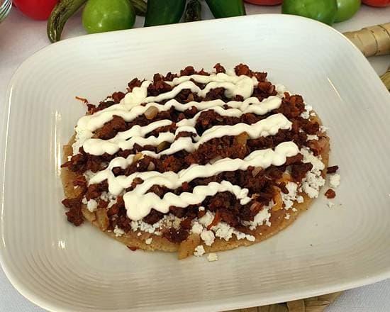 Sope de Migaja con Queso Oaxaca