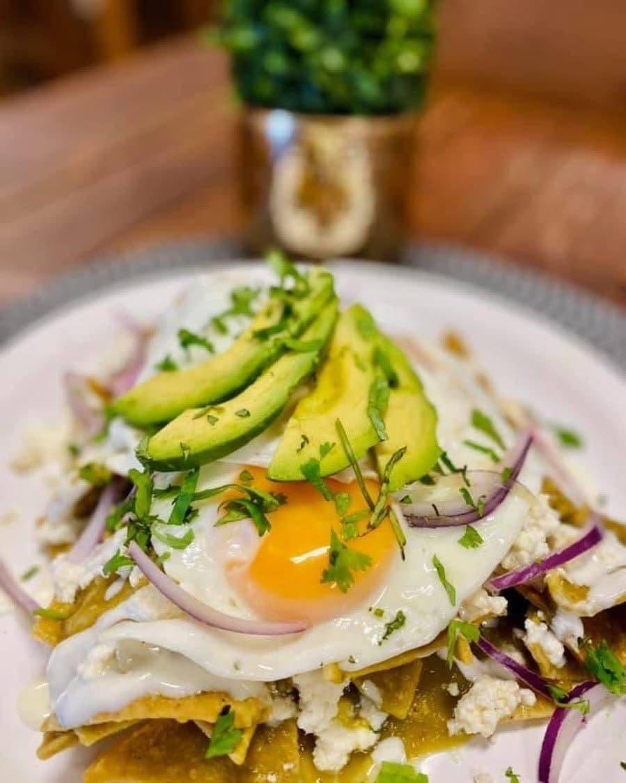 Chilaquiles con Huevo