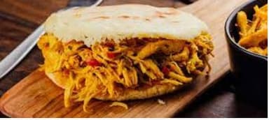 Arepa con Todo