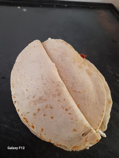 Combo Quesadilla + Bebida a Elegir