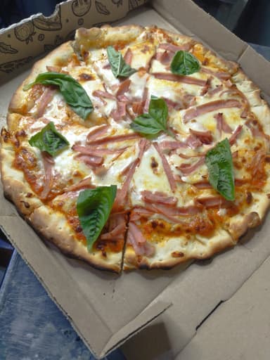 Pizza Margarita Personal 4 Porciones