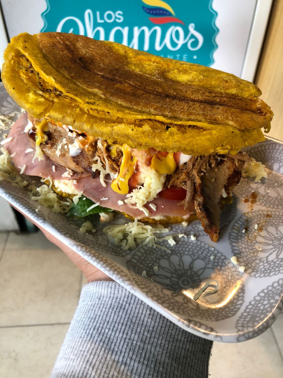 Patacón de Carne Mechada