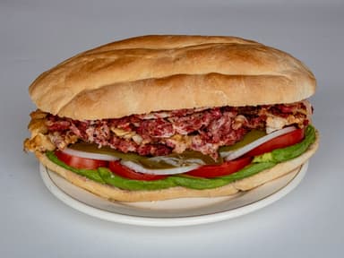 Torta Grande de Chorizo con Huevo