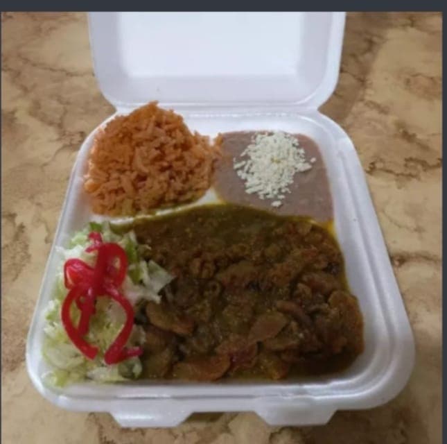 Chicharrones en Salsa Verde