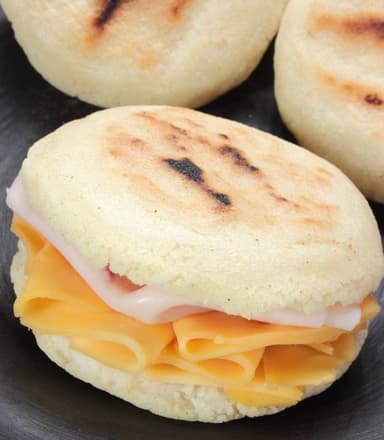AREPA QUESO Y JAMON✔✔
