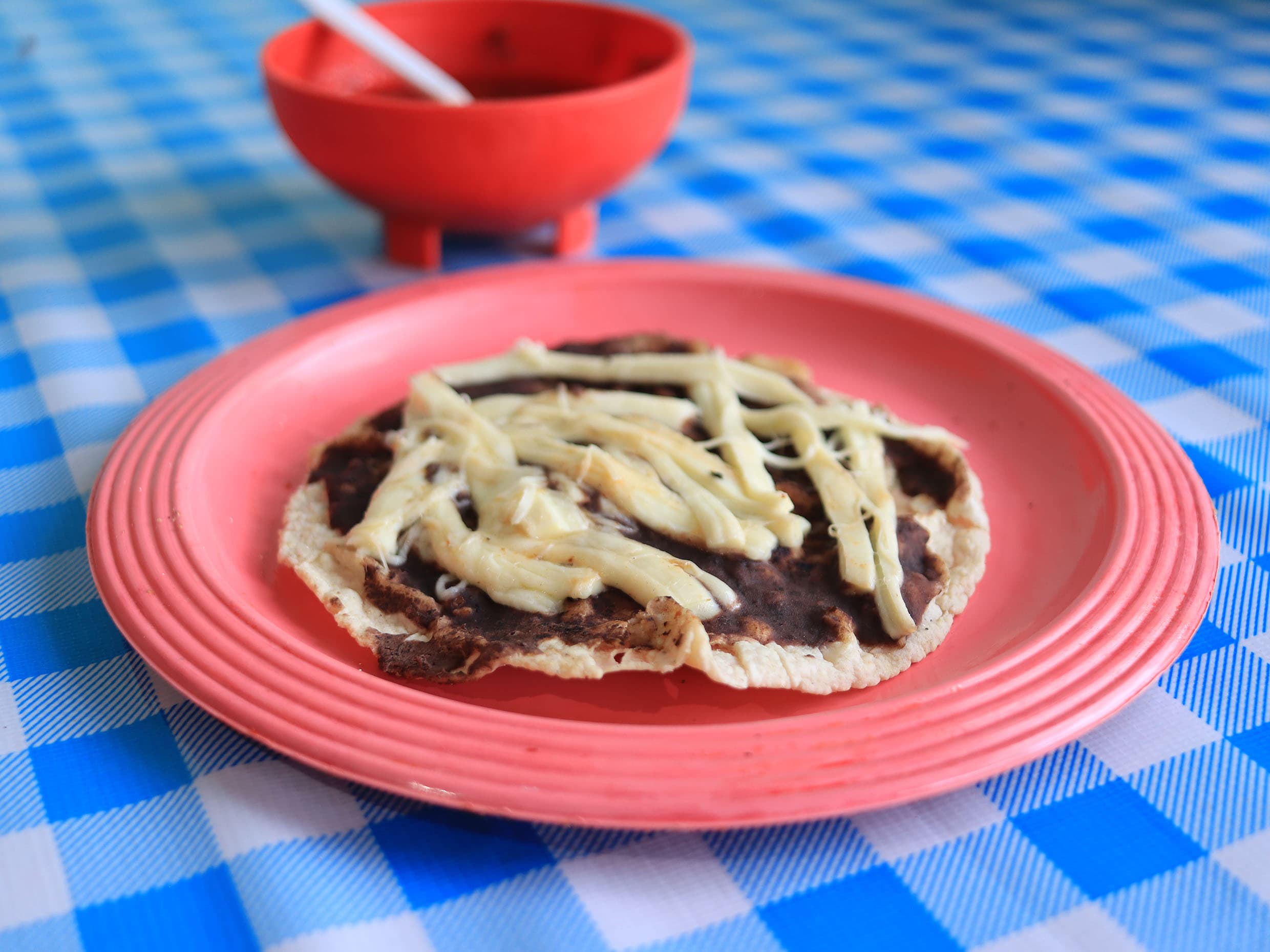 Memelita con Quesillo