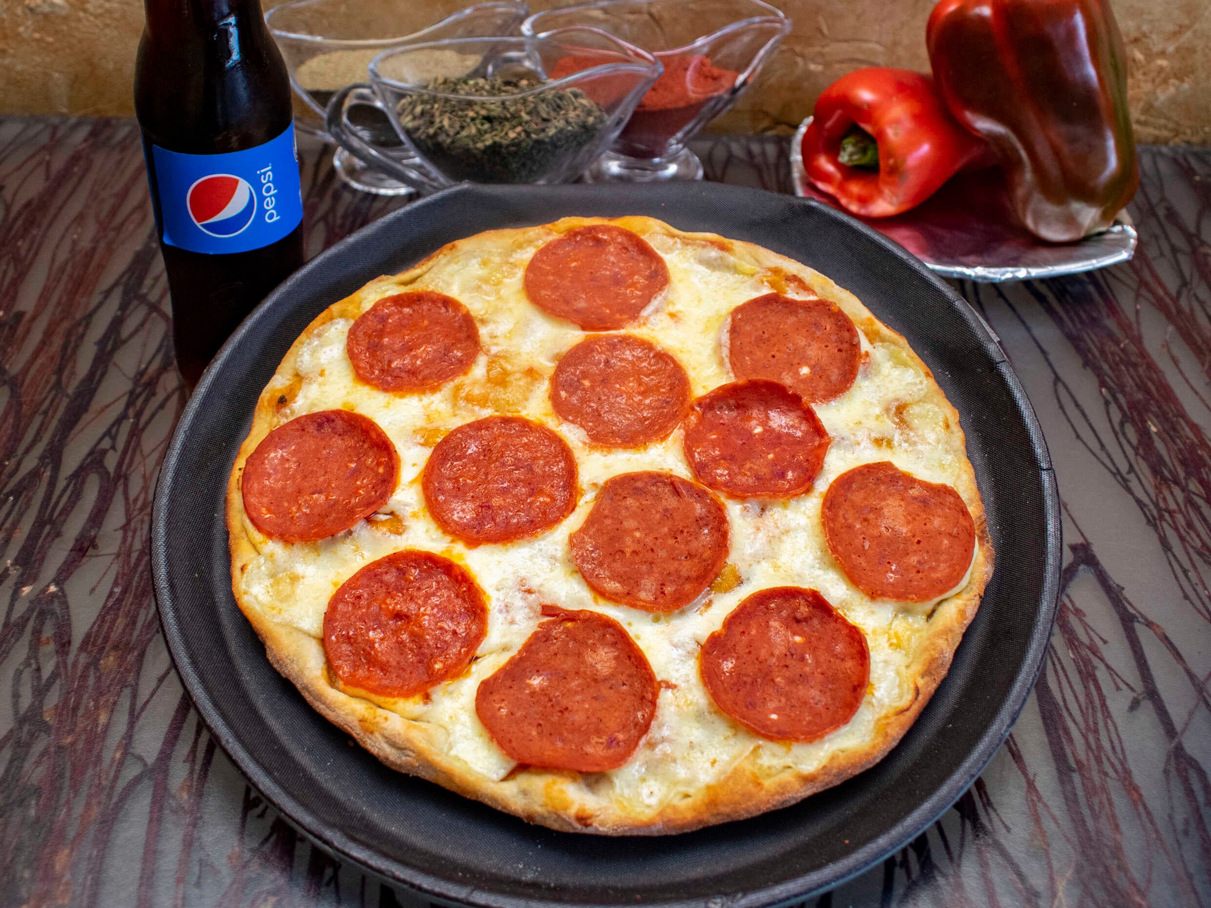 Pizza Large Pepperoni 8 Porciones