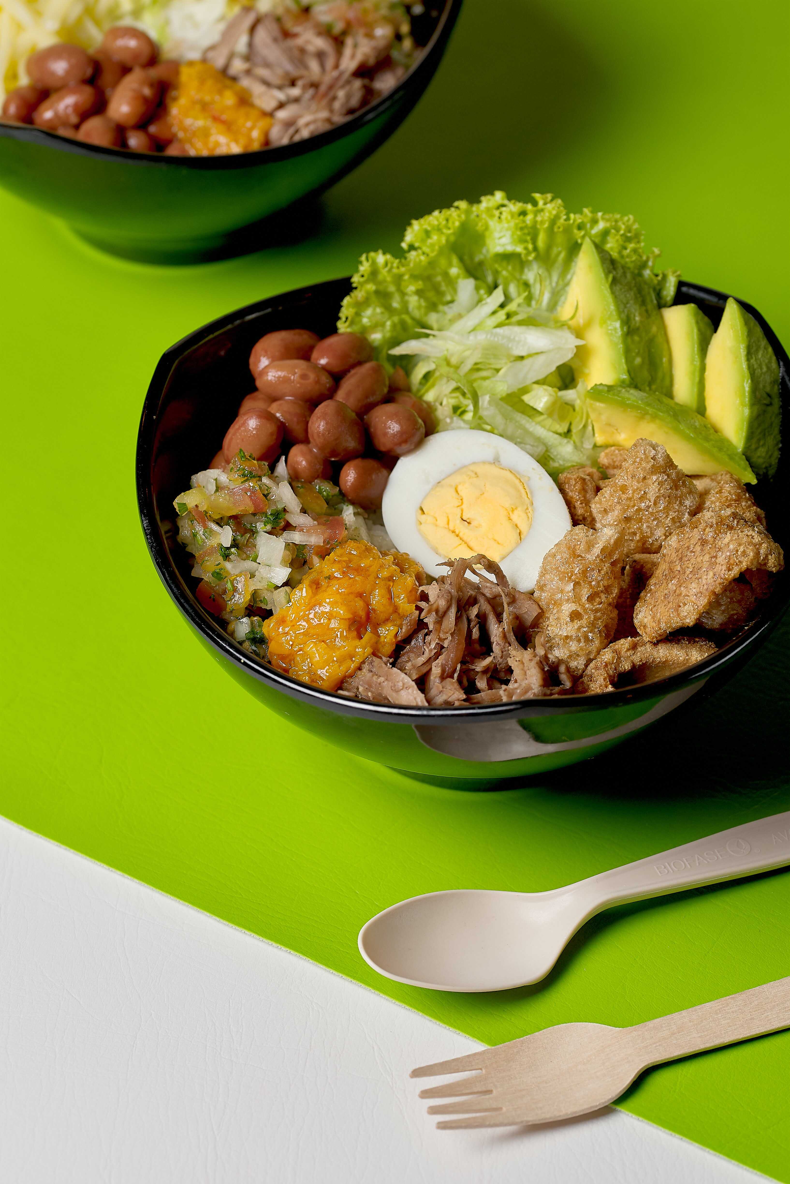 Combo Bowl Típico + Gaseosa