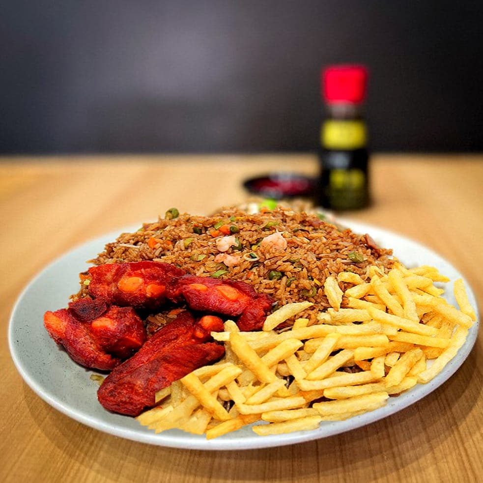 Arroz Paisa + Costillas BBQ + Papas (Personal)