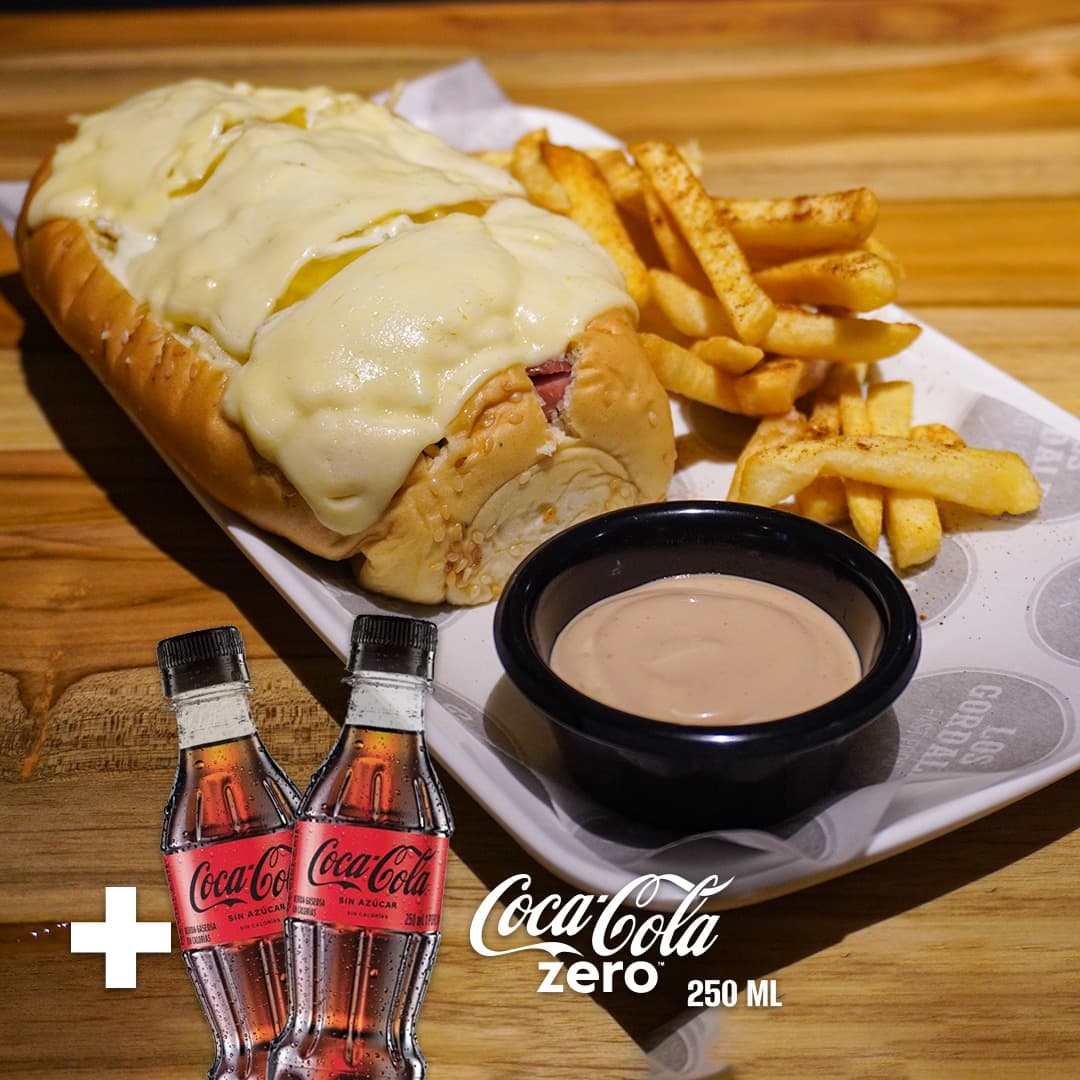2 Perrales Adidas +Papas + 2 Coca Cola Zero 250 ML
