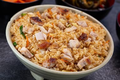 Yakimeshi con Pollo