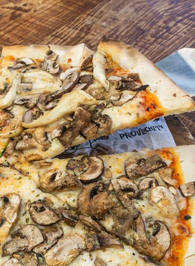 Pizza 4 Hongos