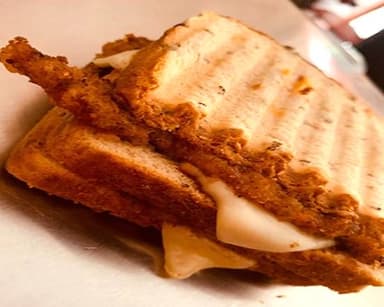 Sándwich de Milanesa de Pollo Doble 🐔🧀🐔🧀