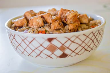 Yakimeshi pollo