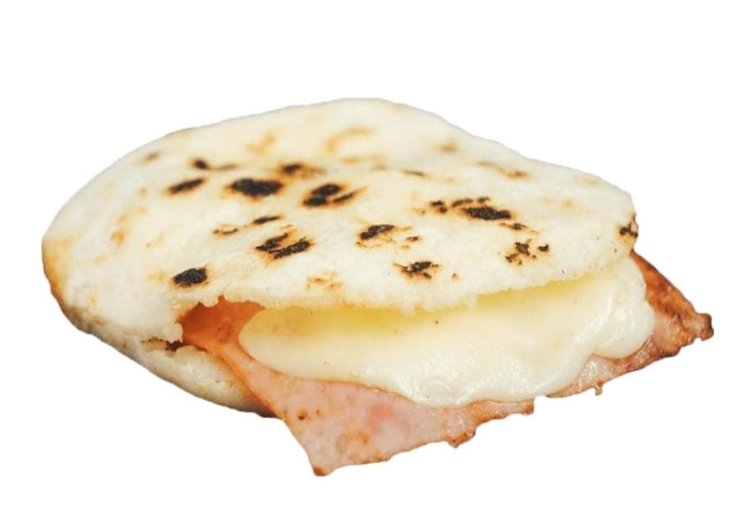 Arepa con Jamón y Queso