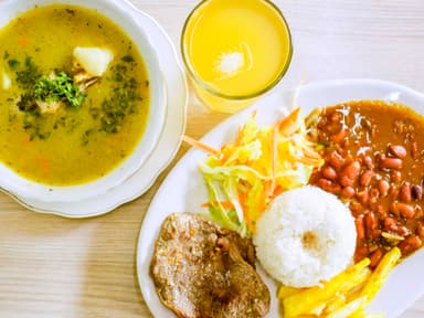 Almuerzo del Dia