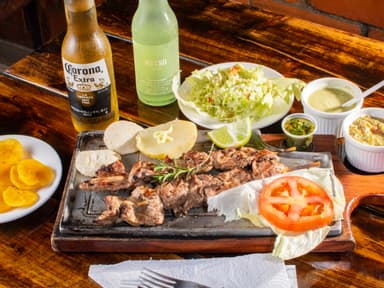 Chuzos de Pollo y Cerdo