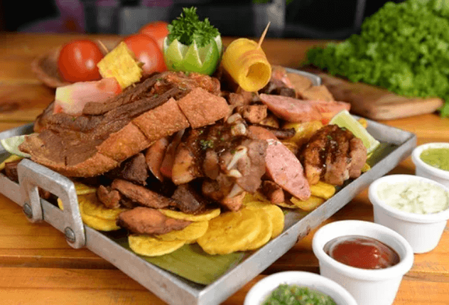 Combo La Gran Picada Obelisco + Bebidas
