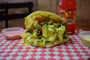 Combo-Dúo Arepa Poblana y Mixta