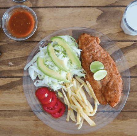 Filete de Pescado + Arroz y Agua del Dia.