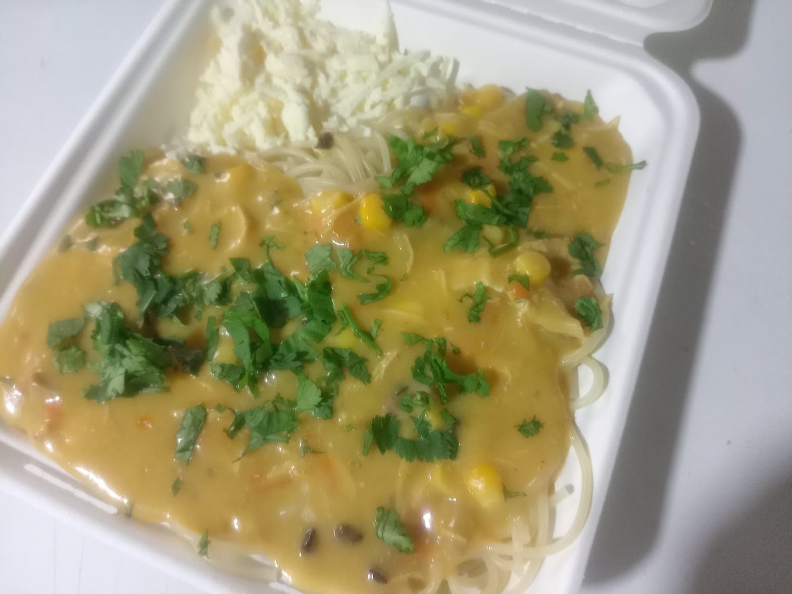 Espagueti en Salsa Blanca