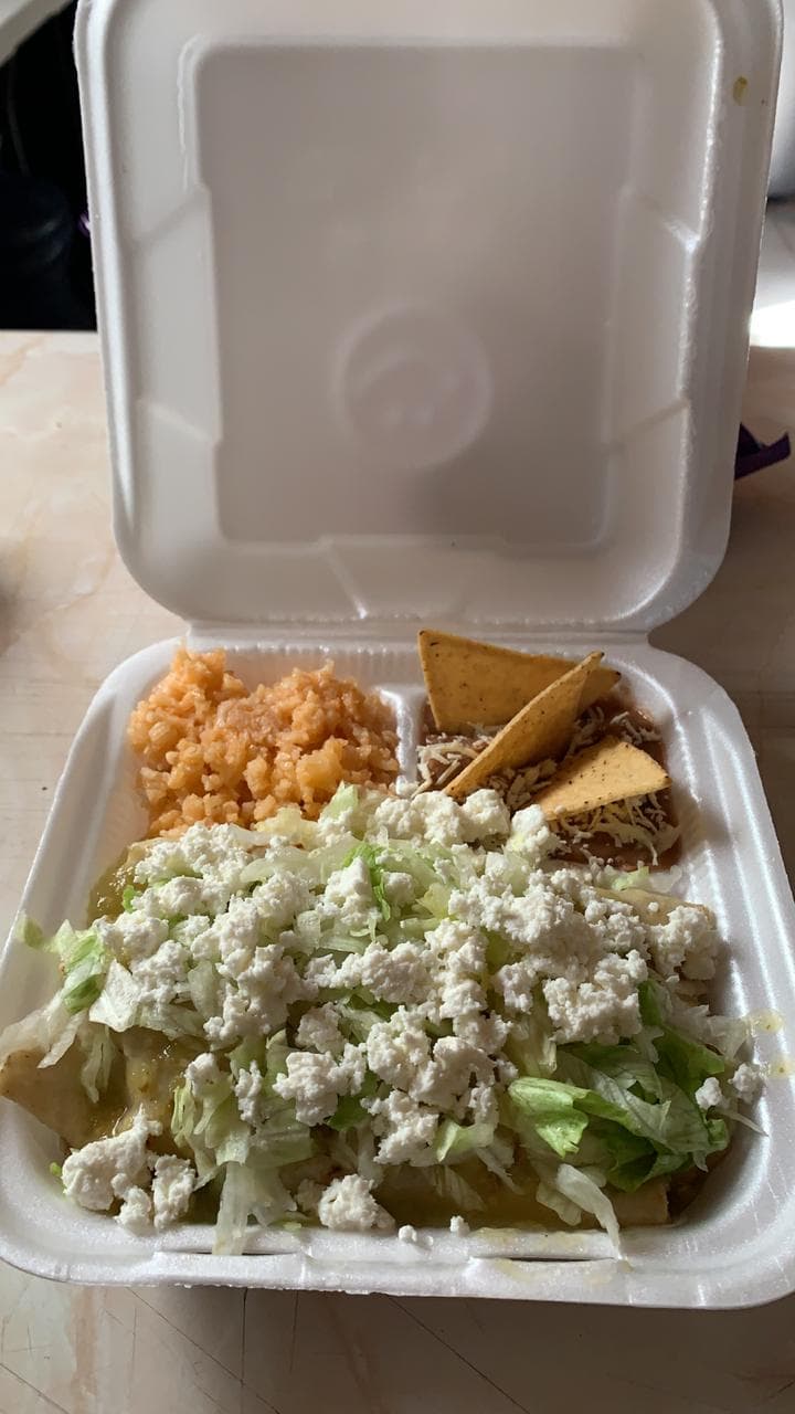 Sopes de Pollo